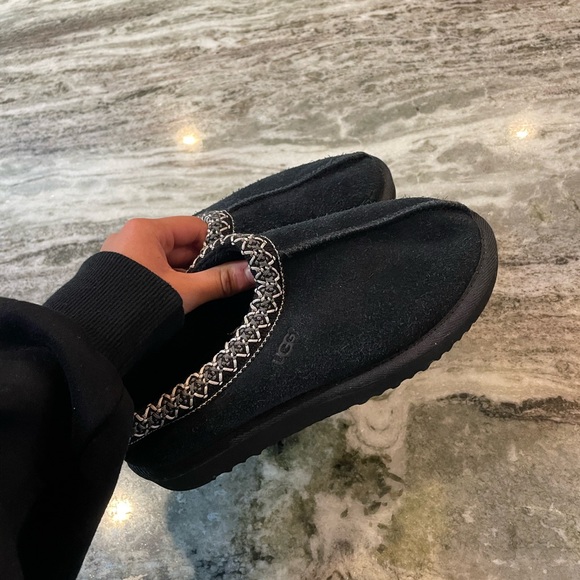 UGG Shoes - Black Ugg Tasman Slippers US 5-5.5